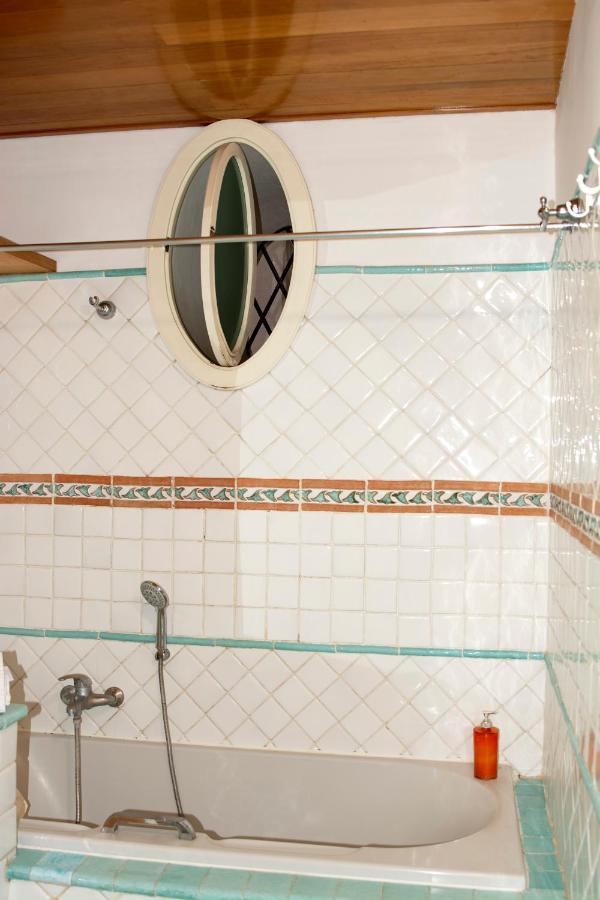 Charming Apartment เนเปิลส์ ภายนอก รูปภาพ